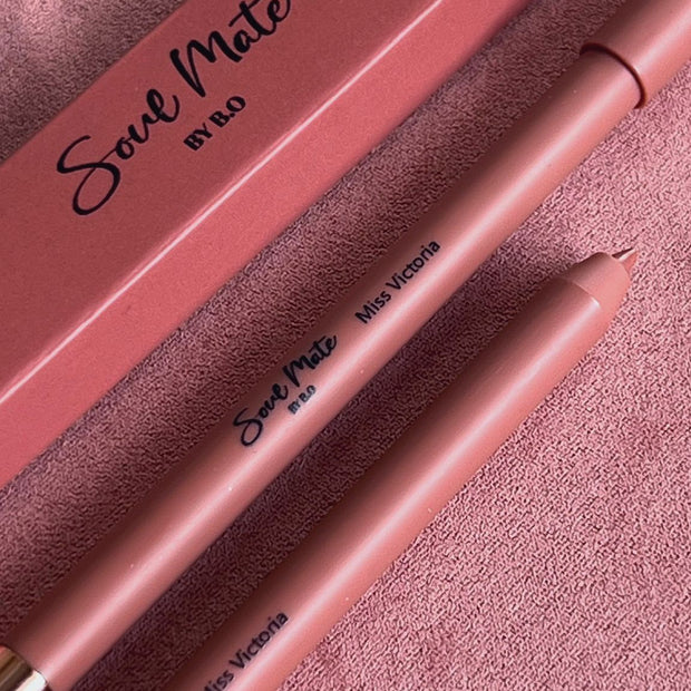 CRAYON MISS VICTORIA